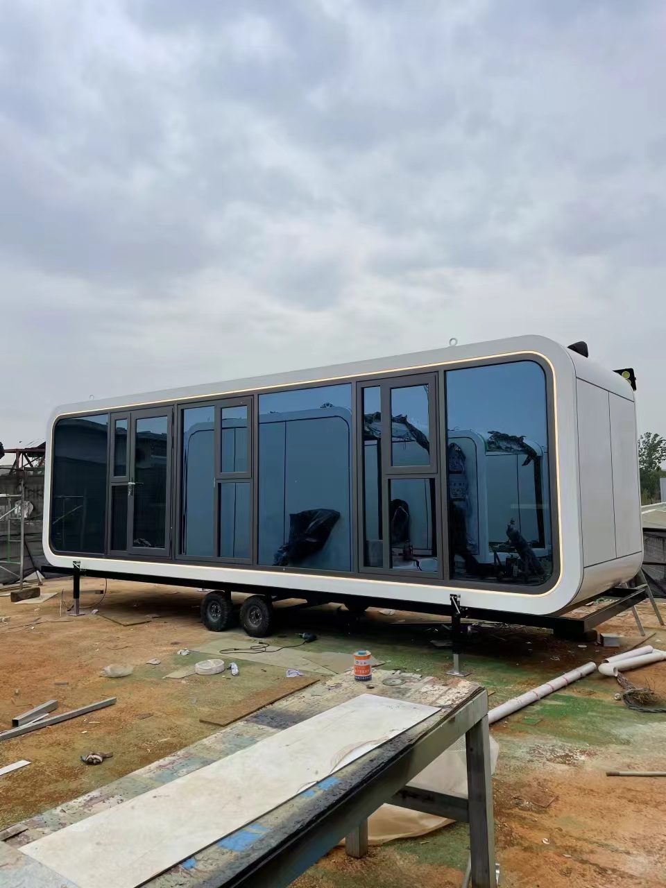 Capsule House side elevation